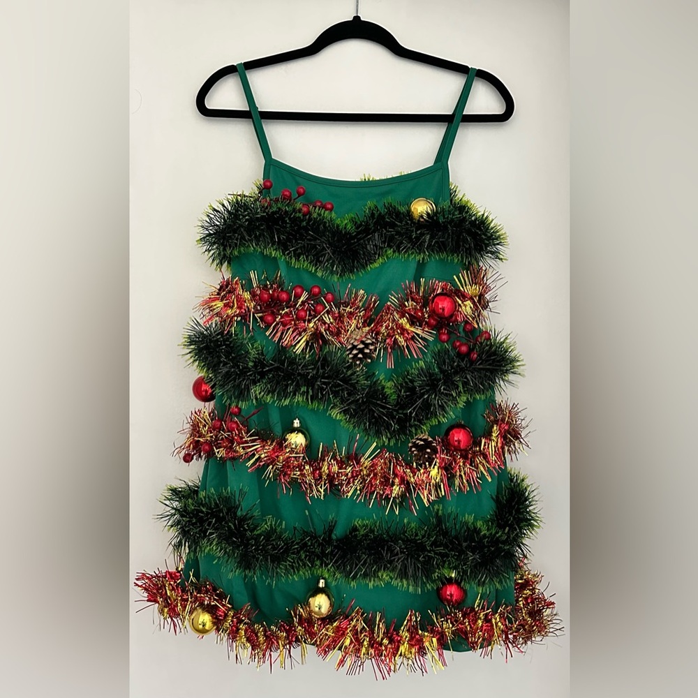 NWT Tinsel Garland Mini Dress Green/ Red Christmas Dress Festive Holiday Outfit